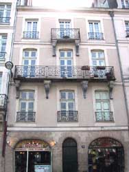 N°9