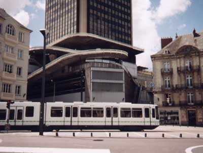 Est-ce assez grand ?  Oui, mais pas beau !