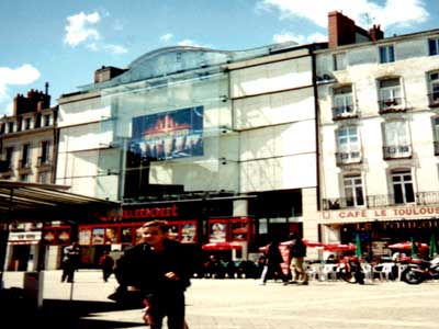 Le Gaumont. Un trompe l'oeil pas trés convaincant !